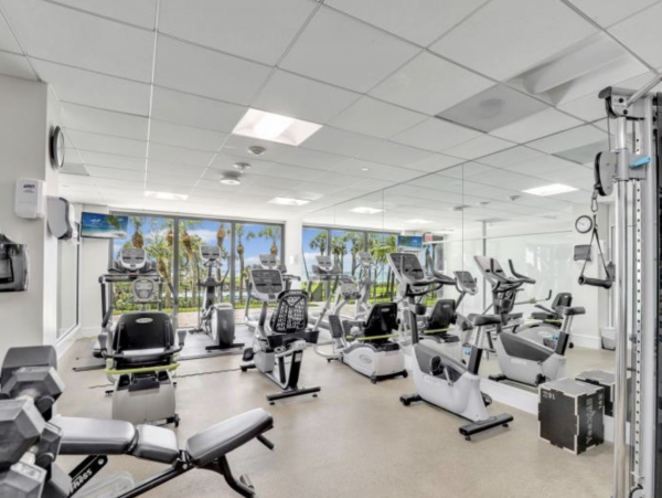 6th floor views Gulf Front of Vanderbilt Beach 3 month rental